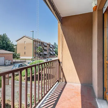 Lovely - Private Parking & Balconies Apartment *