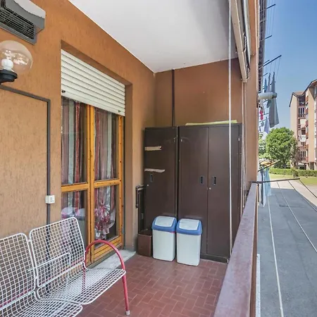 Lovely - Private Parking & Balconies Apartment *