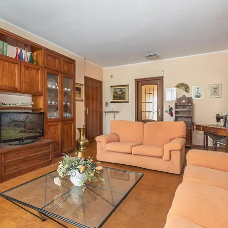 Apartment Lovely - Private Parking & Balconies