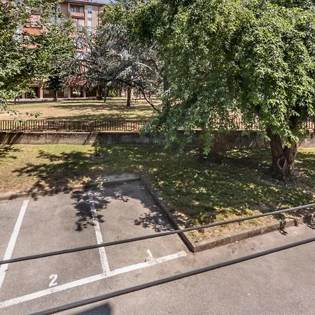Apartment Lovely - Private Parking & Balconies *
